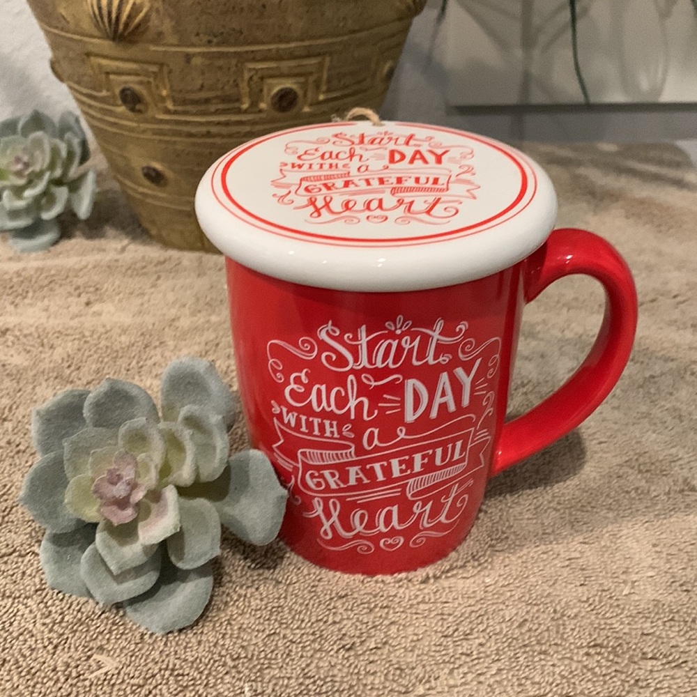 Avon Inspiration Red Mug with Lid
